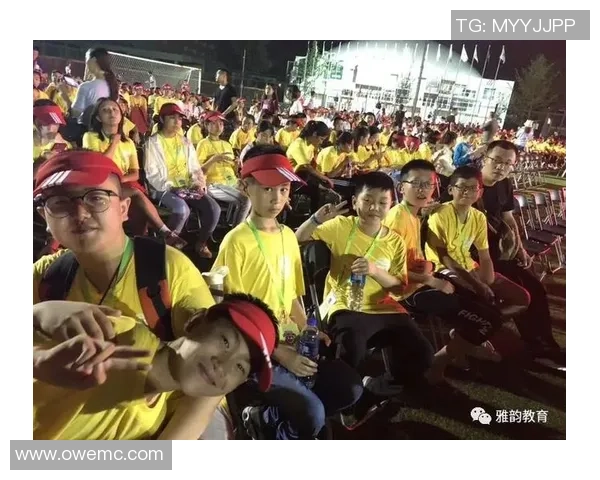 伊利足球明星代言精彩瞬间剪辑回顾与感动分享 伊利足球明星代言精彩瞬间剪辑回顾与感动分享