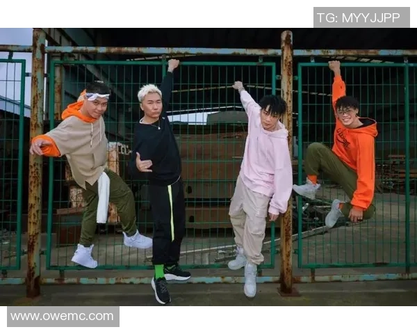 重庆街舞队中路突破革新引领舞蹈新潮流展现城市文化魅力